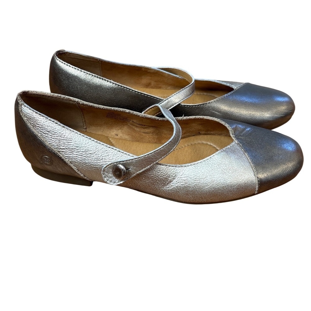 Born Mary Jane Flats Womens Silver Good‎ Metallic Leather SIZE 10M
